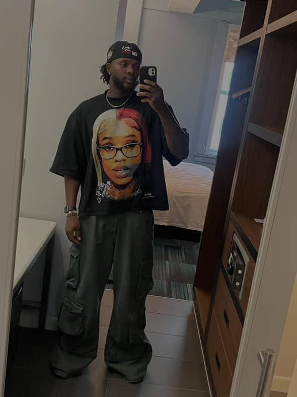 "Sexy Redd" [BIG FACE] OVERSIZE - Tee